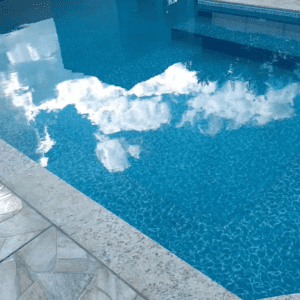 Borda de Piscina em Mármore